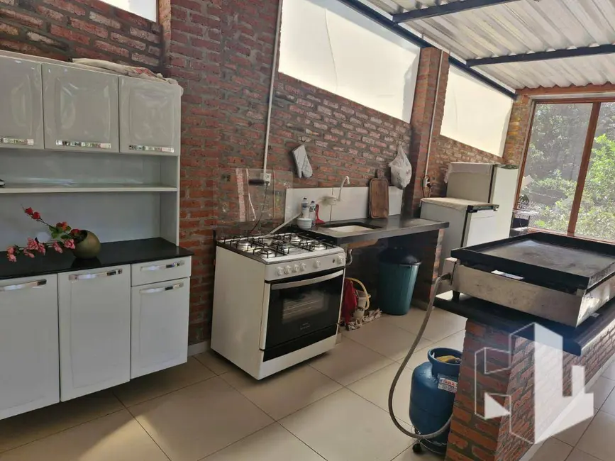 Chácara com 2 quartos à venda, 330m2 em Centro, Itaju - SP - imagem 8 Foto 8 de Chácara com 2 quartos à venda, 330m2 em Centro, Itaju - SP