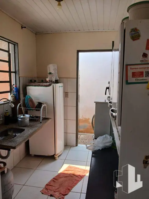 Foto 2 de Casa com 2 quartos à venda, 130m2 em Parque Frei Galvão, Jau - SP