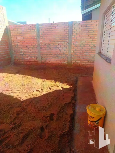 Foto 9 de Casa com 2 quartos à venda, 180m2 em Jau - SP