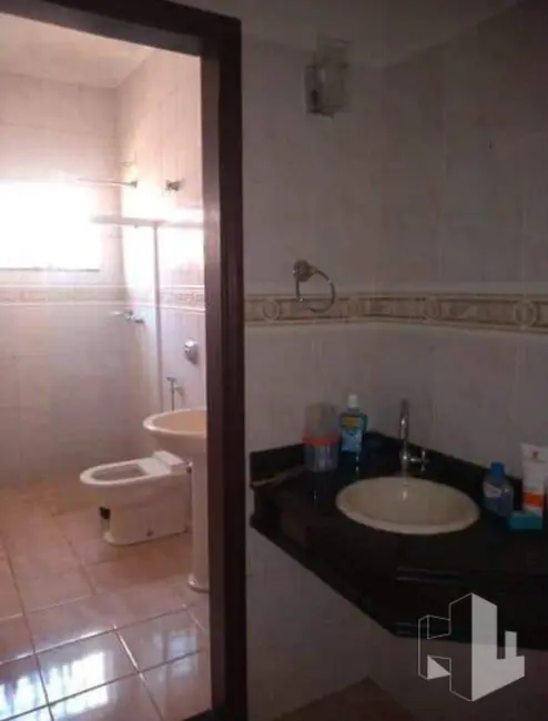 Foto 7 de Casa com 3 quartos à venda, 210m2 em Jardim América, Jau - SP