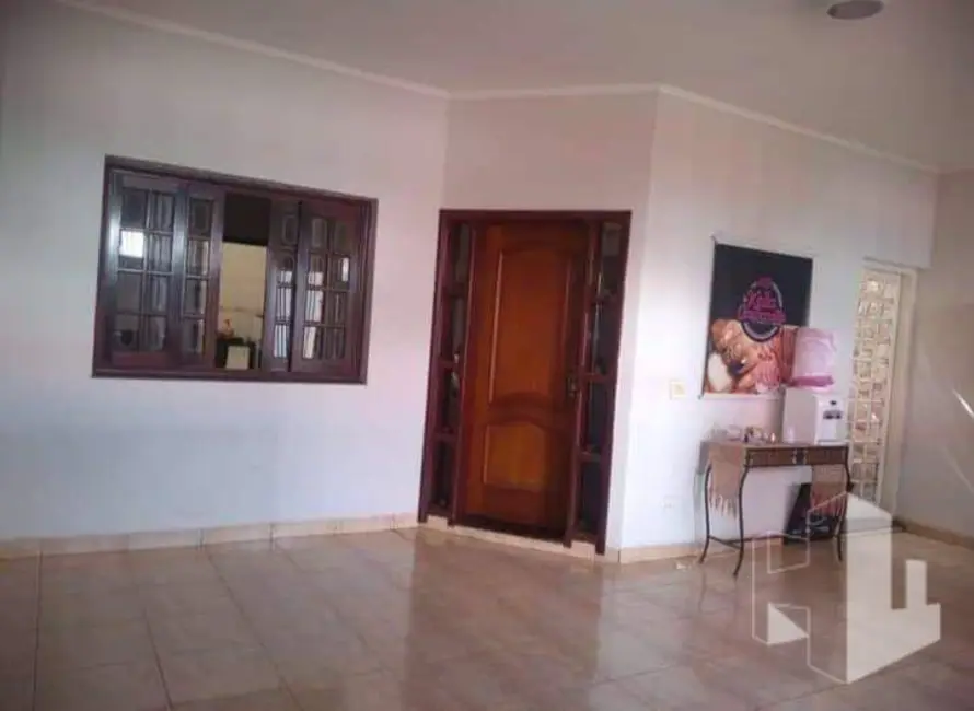 Foto 1 de Casa com 3 quartos à venda, 210m2 em Jardim América, Jau - SP