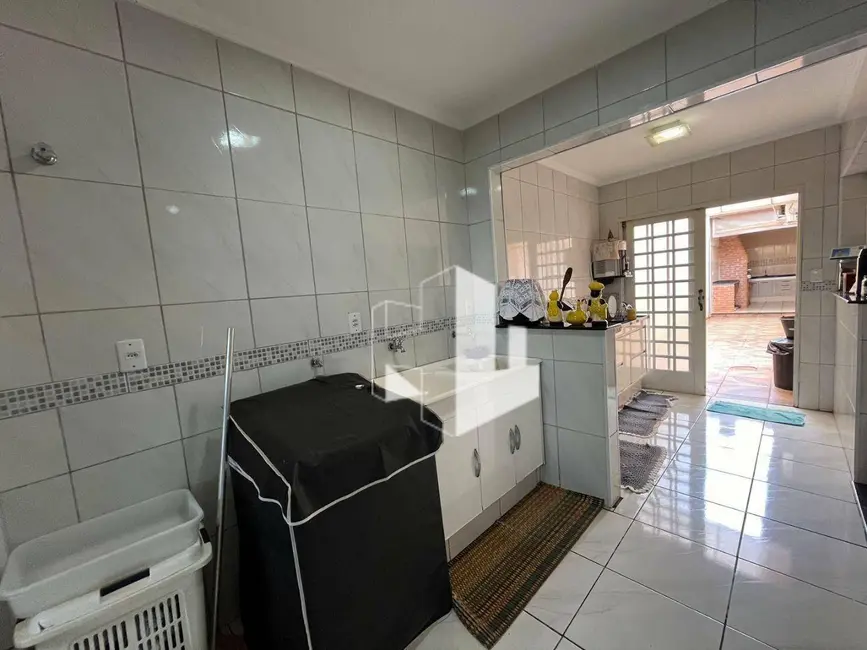 Foto 7 de Casa com 3 quartos à venda, 150m2 em Jardim Dona Emília, Jau - SP