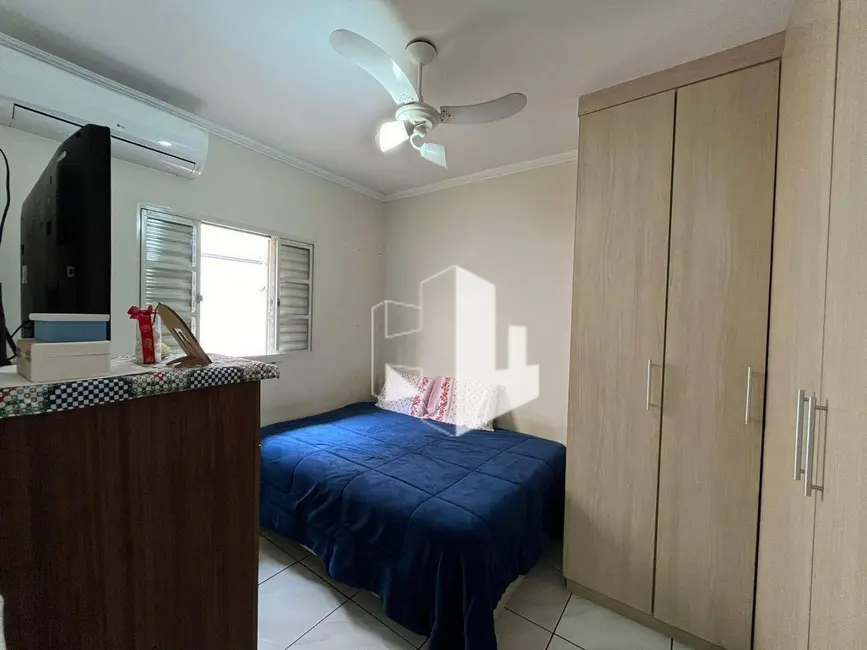 Foto 3 de Casa com 3 quartos à venda, 150m2 em Jardim Dona Emília, Jau - SP