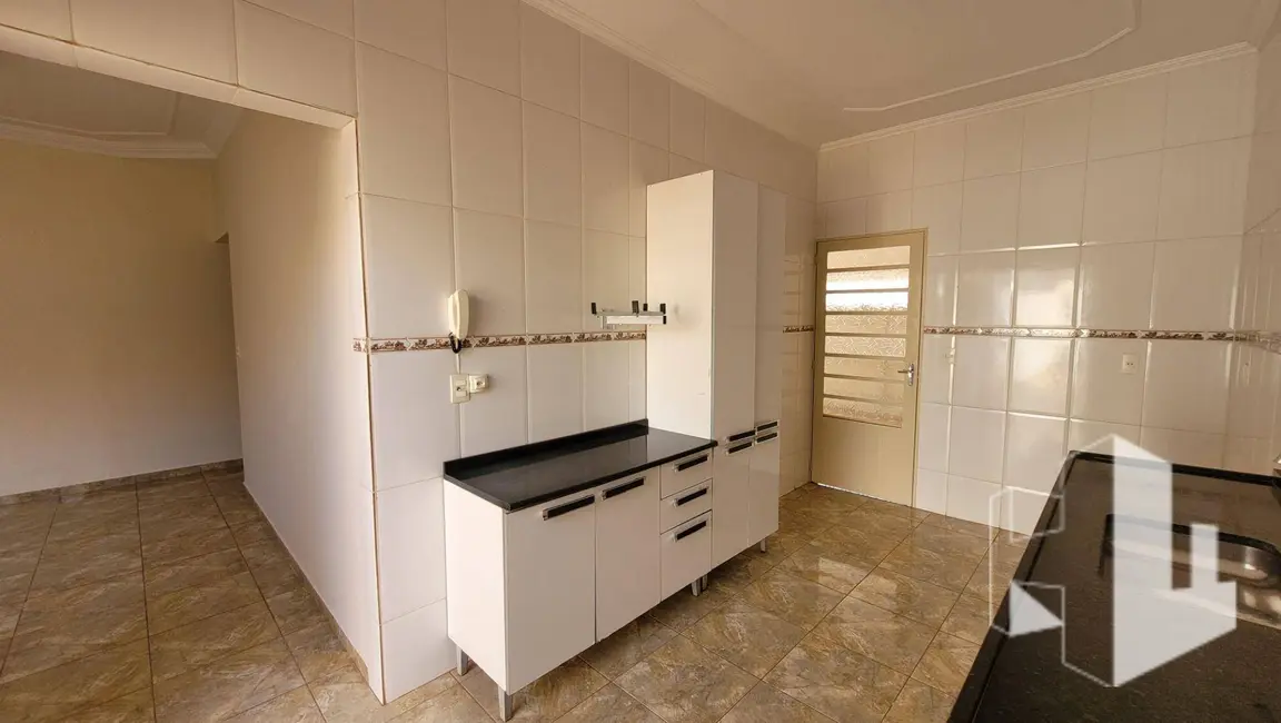 Foto 3 de Casa com 3 quartos à venda, 165m2 em Jardim América, Jau - SP