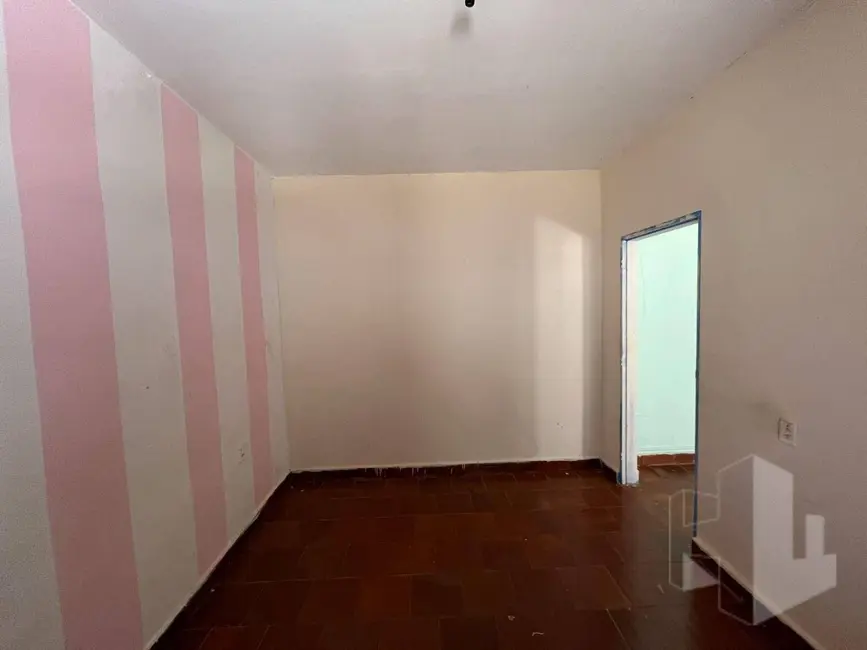 Foto 7 de Casa com 4 quartos para alugar, 300m2 em Vila Brasil, Jau - SP