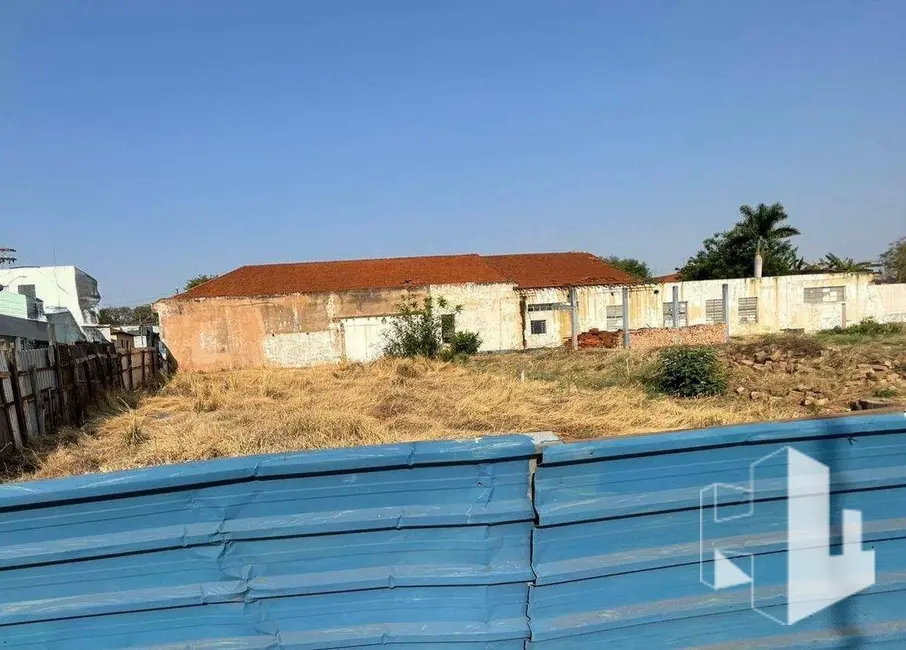 Foto 2 de Terreno / Lote à venda, 615m2 em Centro, Jau - SP