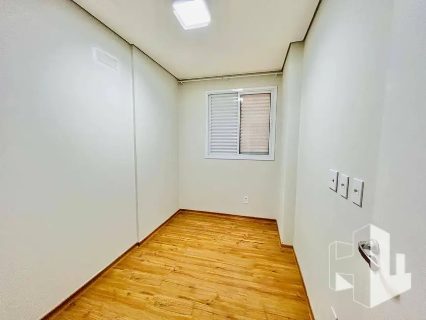 Foto 6 de Apartamento com 3 quartos à venda e para alugar, 65m2 em Jardim Alvorada, Jau - SP
