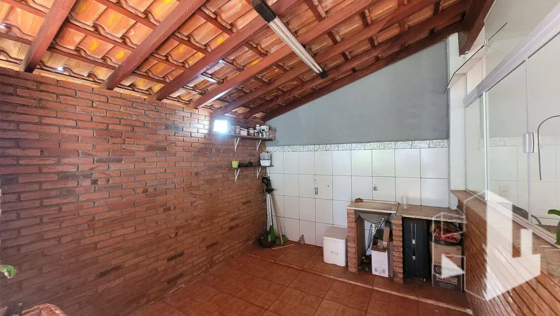 Foto 2 de Casa com 1 quarto para alugar, 10m2 em Jardim Conde Pinhal I, Jau - SP