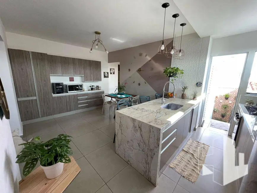 Foto 4 de Casa com 3 quartos à venda, 125m2 em Jardim Bela Vista, Jau - SP