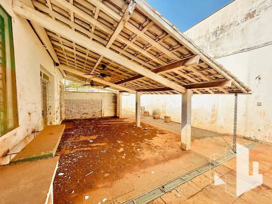 Foto 2 de Casa para alugar, 300m2 em Centro, Jau - SP