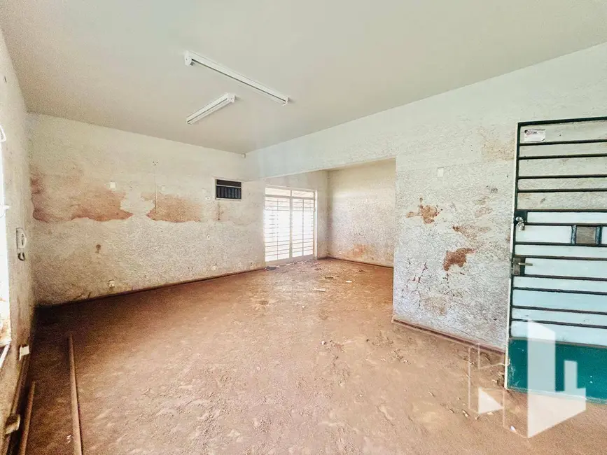 Foto 7 de Casa para alugar, 300m2 em Centro, Jau - SP