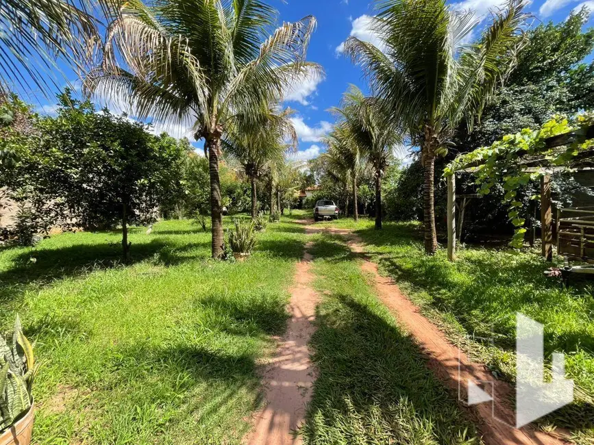 Foto 2 de Chácara com 3 quartos à venda, 1256m2 em Bocaina - SP