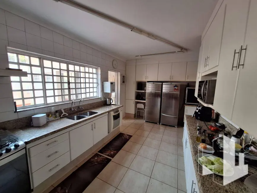Foto 3 de Casa com 3 quartos à venda, 420m2 em Jardim Alvorada, Jau - SP