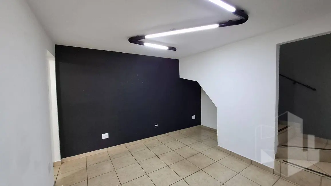 Foto 2 de Armazém / Galpão para alugar, 300m2 em Jardim Estádio, Jau - SP