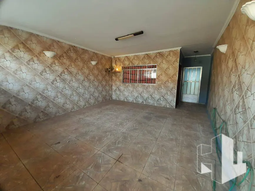 Foto 2 de Casa com 3 quartos à venda, 140m2 em Jardim Itamarati, Jau - SP