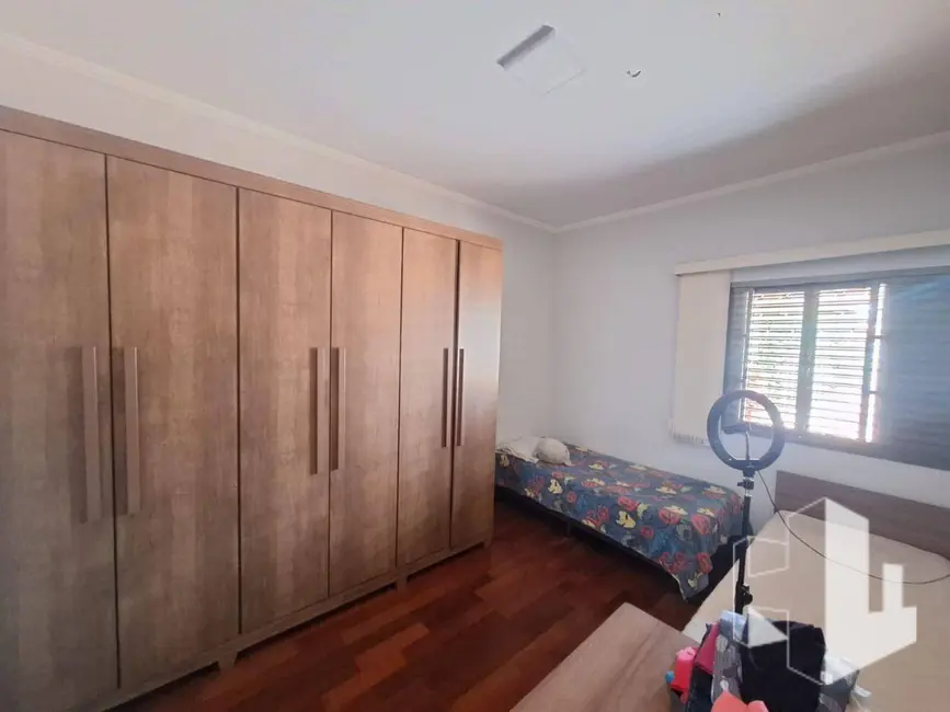 Foto 5 de Casa com 2 quartos à venda, 379m2 em Jardim Maria Luiza II, Jau - SP