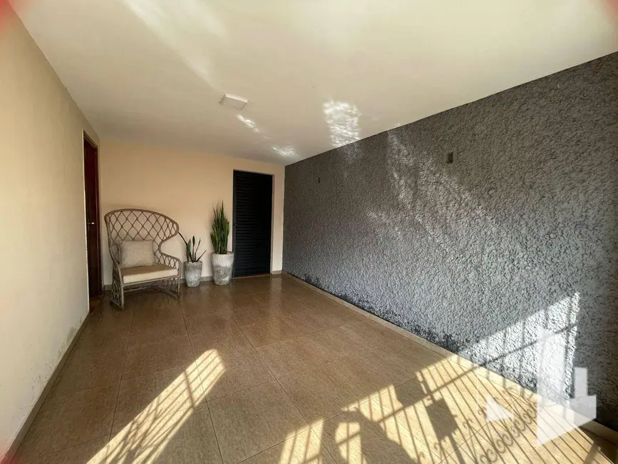 Foto 2 de Casa com 1 quarto para alugar, 18m2 em Jardim Santa Terezinha, Jau - SP