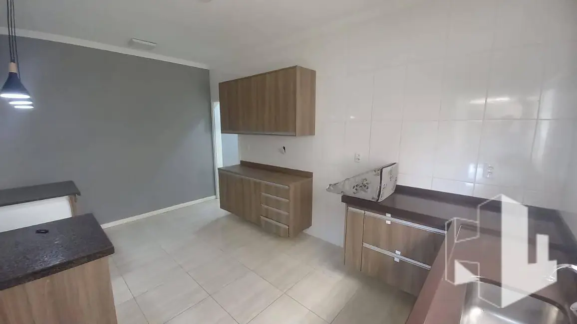 Foto 4 de Casa com 2 quartos à venda, 187m2 em Jardim Sempre Verde, Jau - SP