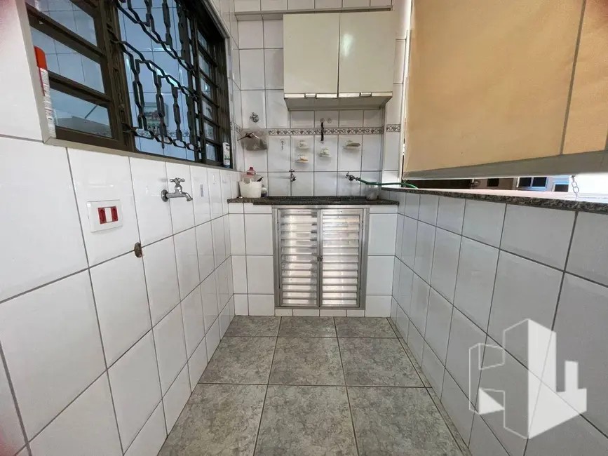 Foto 9 de Casa com 3 quartos à venda, 130m2 em Jardim América, Jau - SP