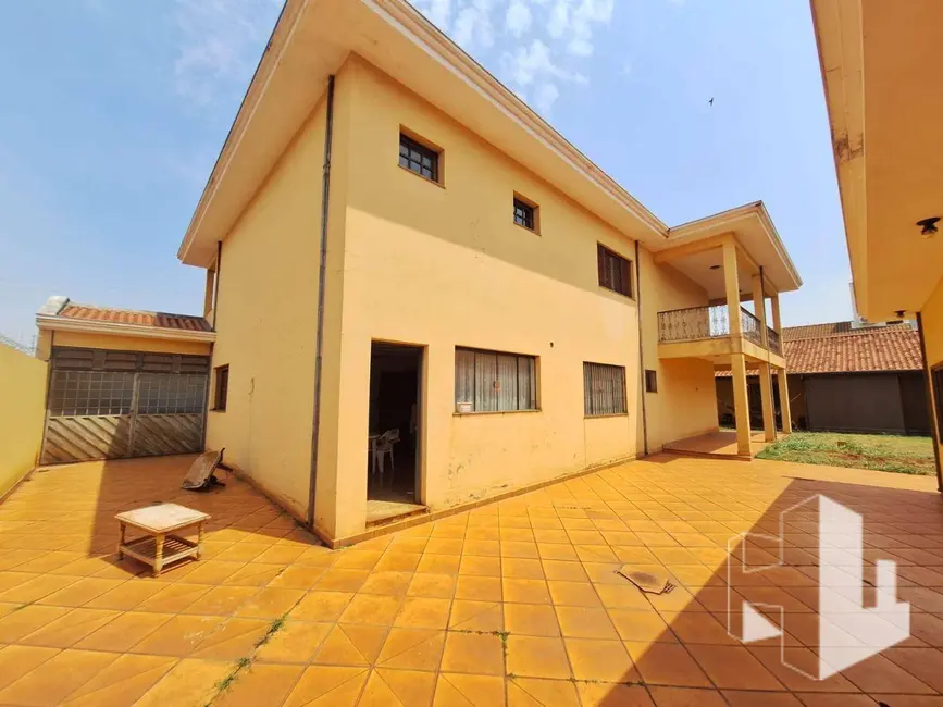 Foto 2 de Casa com 4 quartos à venda, 840m2 em Jardim Alvorada, Jau - SP