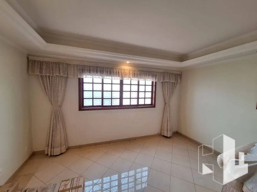 Foto 3 de Casa com 4 quartos à venda, 840m2 em Jardim Alvorada, Jau - SP