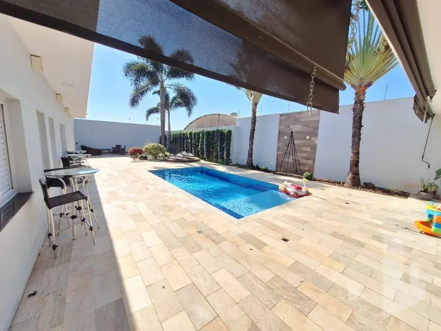 Foto 2 de Casa com 4 quartos à venda, 800m2 em Jardim Itamarati, Jau - SP