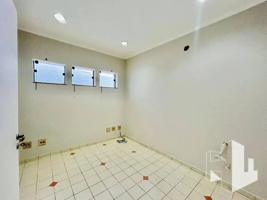 Foto 8 de Sala Comercial para alugar, 200m2 em Centro, Jau - SP