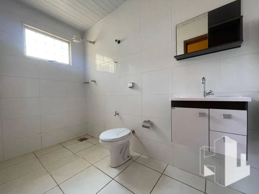 Kitnet com 1 quarto para alugar, 30m2 em Centro, Jau - SP - imagem 3 Foto 3 de Kitnet com 1 quarto para alugar, 30m2 em Centro, Jau - SP