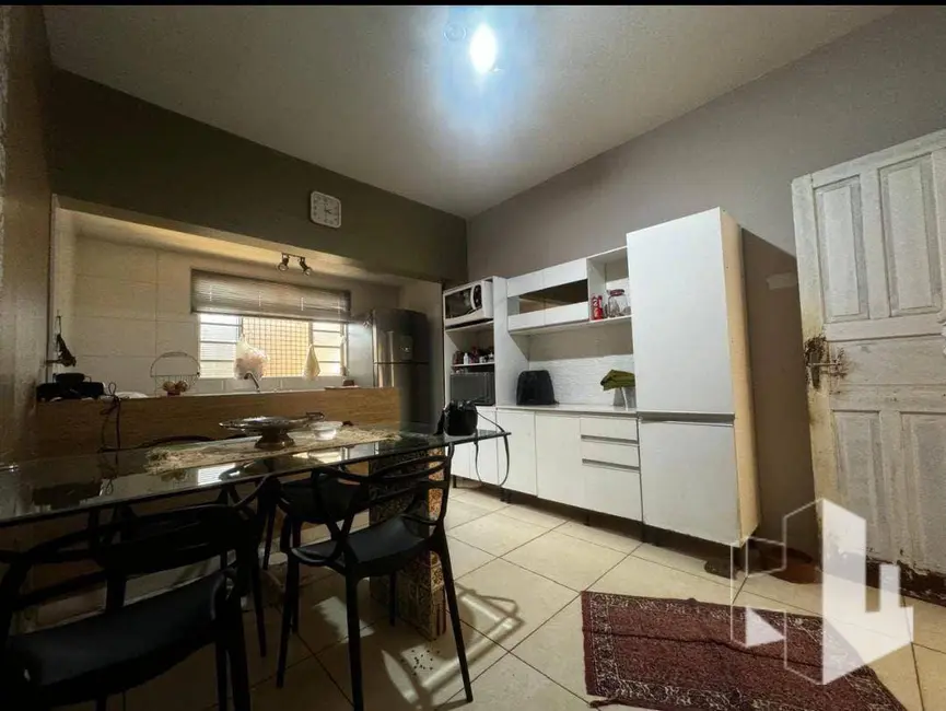 Foto 6 de Casa com 2 quartos à venda, 125m2 em Vila Santo Ivo, Jau - SP