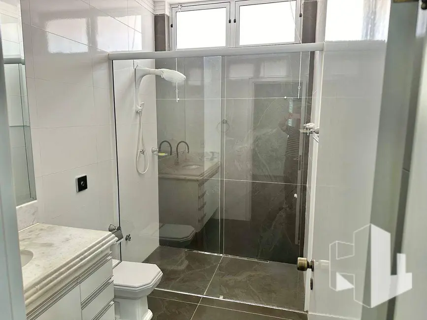 Foto 9 de Casa com 3 quartos à venda, 250m2 em Jardim São Francisco, Jau - SP