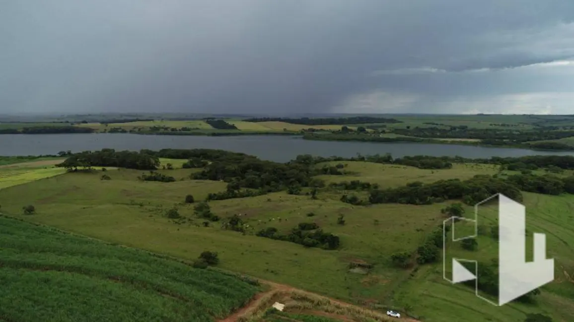 Foto 2 de Sítio / Rancho com 2 quartos à venda, 337000m2 em Arealva - SP