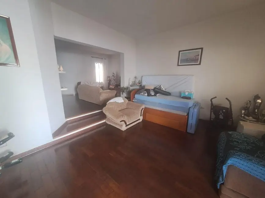 Foto 4 de Casa com 3 quartos à venda, 396m2 em Jardim Estádio, Jau - SP