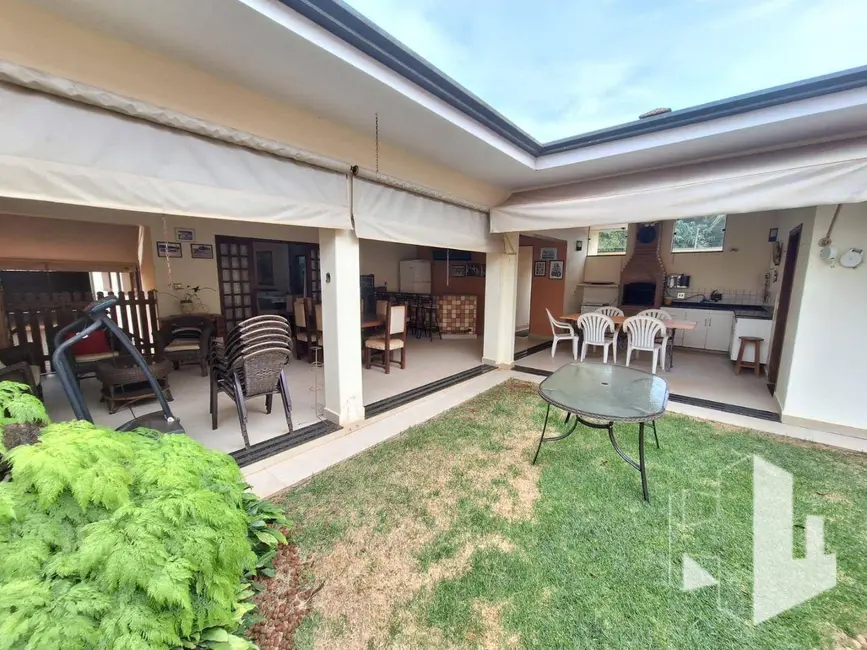 Foto 3 de Casa com 3 quartos à venda, 450m2 em Jardim Continental, Jau - SP