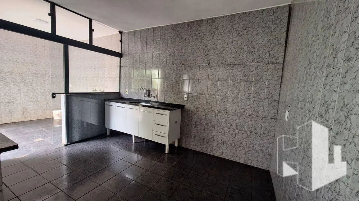Foto 6 de Casa com 3 quartos à venda e para alugar, 175m2 em Jardim Orlando Chesini Ometto, Jau - SP
