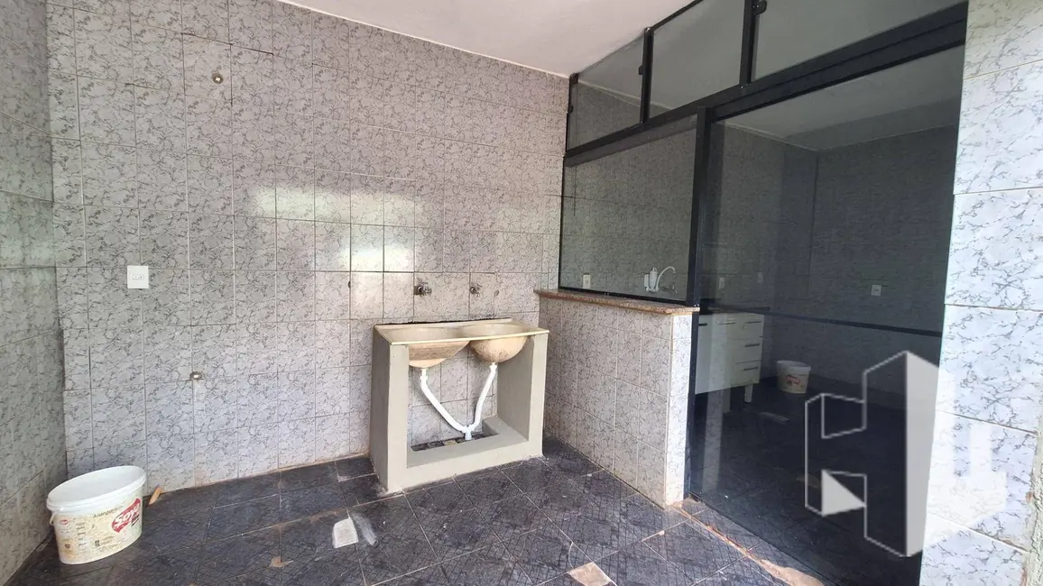 Foto 5 de Casa com 3 quartos à venda e para alugar, 175m2 em Jardim Orlando Chesini Ometto, Jau - SP