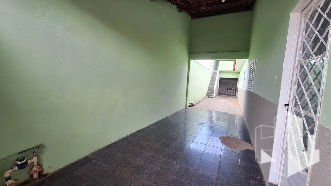 Foto 2 de Casa com 3 quartos à venda e para alugar, 175m2 em Jardim Orlando Chesini Ometto, Jau - SP