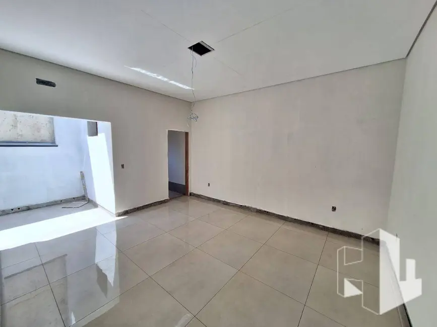 Foto 2 de Casa com 3 quartos à venda, 175m2 em Jardim Dona Emília, Jau - SP