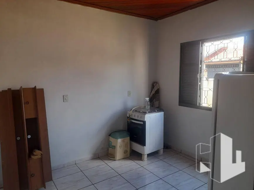 Casa com 3 quartos à venda, 250m2 em Vila Industrial, Jau - SP - imagem 4 Foto 4 de Casa com 3 quartos à venda, 250m2 em Vila Industrial, Jau - SP