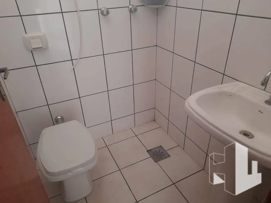 Casa com 3 quartos à venda, 250m2 em Vila Industrial, Jau - SP - imagem 6 Foto 6 de Casa com 3 quartos à venda, 250m2 em Vila Industrial, Jau - SP