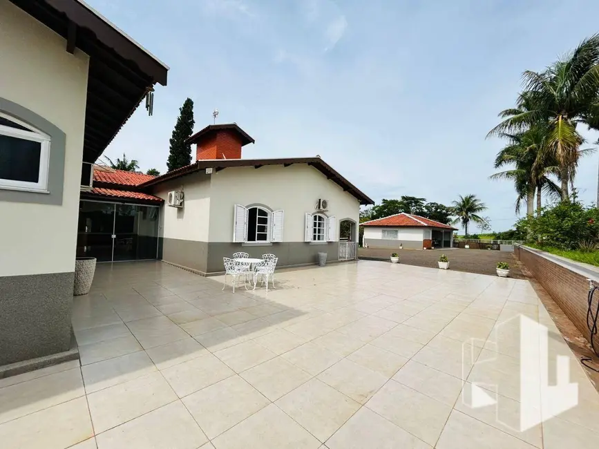 Foto 8 de Sítio / Rancho com 8 quartos à venda, 133100m2 em Dois Corregos - SP