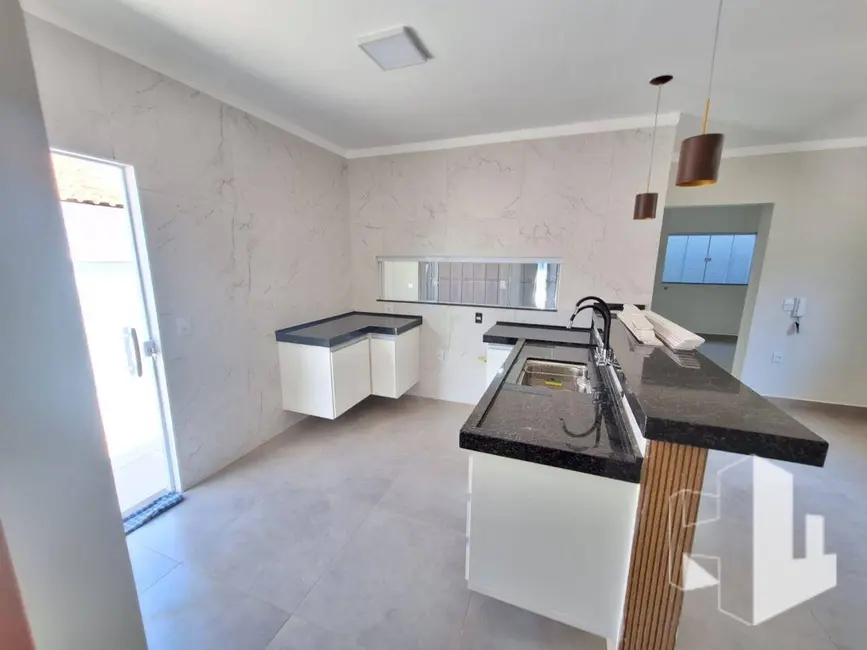 Foto 3 de Casa com 2 quartos à venda, 200m2 em Jardim Bela Vista, Jau - SP