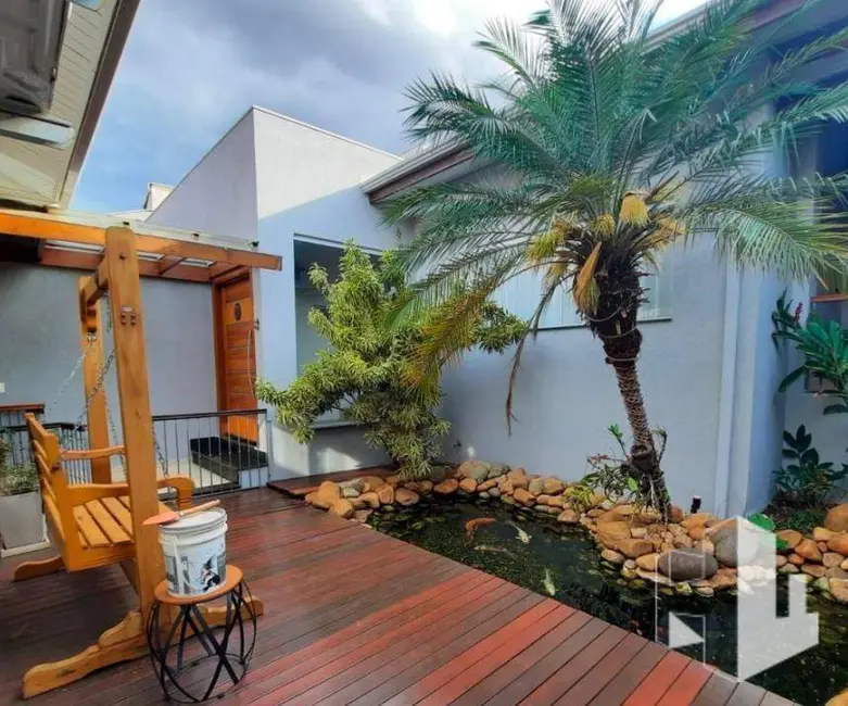 Foto 1 de Casa com 3 quartos à venda, 581m2 em Centro, Jau - SP