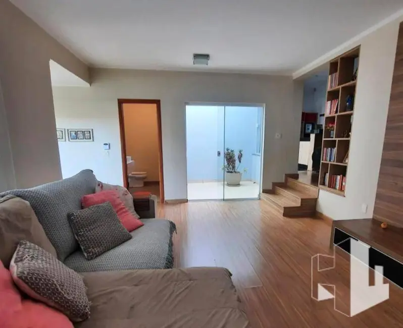 Foto 7 de Casa com 3 quartos à venda, 581m2 em Centro, Jau - SP