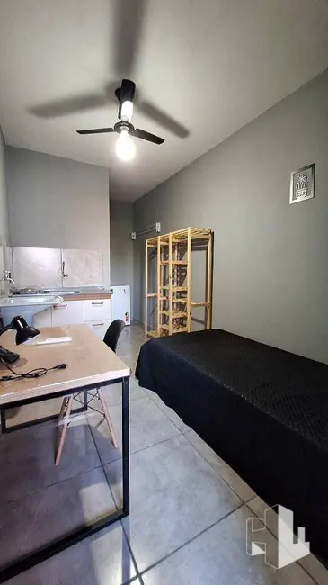 Foto 2 de Kitnet com 1 quarto para alugar, 25m2 em Vila Nova Jaú, Jau - SP