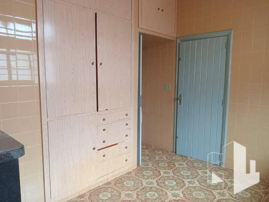 Foto 5 de Casa com 4 quartos à venda e para alugar, 588m2 em Centro, Jau - SP