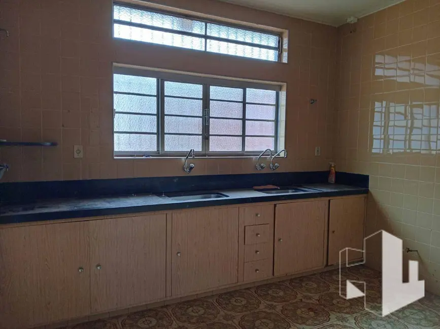 Foto 3 de Casa com 4 quartos à venda e para alugar, 588m2 em Centro, Jau - SP