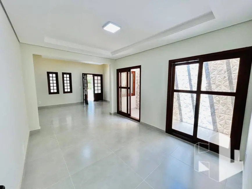 Foto 1 de Casa com 3 quartos à venda, 250m2 em Jardim das Paineiras, Jau - SP
