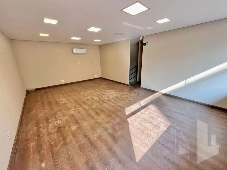 Foto 2 de Sala Comercial para alugar, 170m2 em Centro, Jau - SP