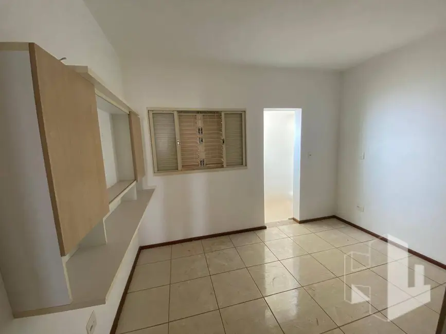 Foto 4 de Apartamento com 1 quarto para alugar, 50m2 em Jardim Ferreira Dias, Jau - SP