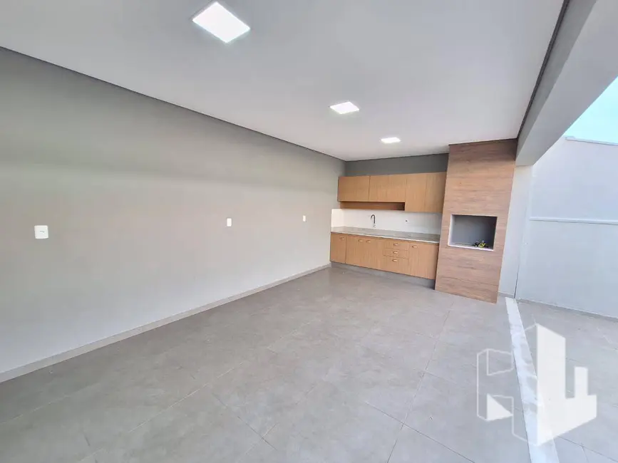 Foto 2 de Casa com 3 quartos à venda, 240m2 em Jardim Ferreira Dias, Jau - SP